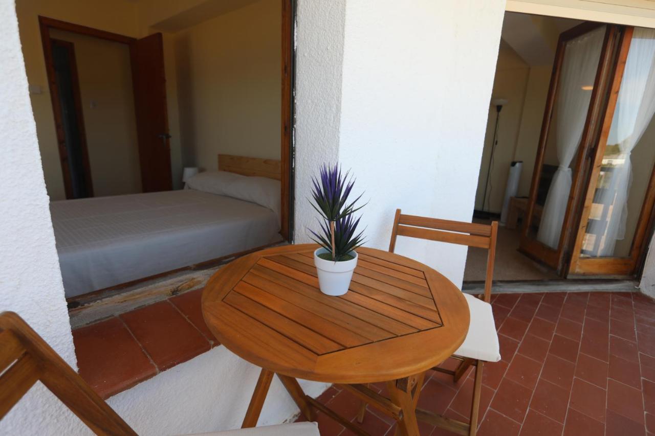 El Faro Apartaments Platja Llarga-Les Salines-Tgn Tarragona Exteriör bild