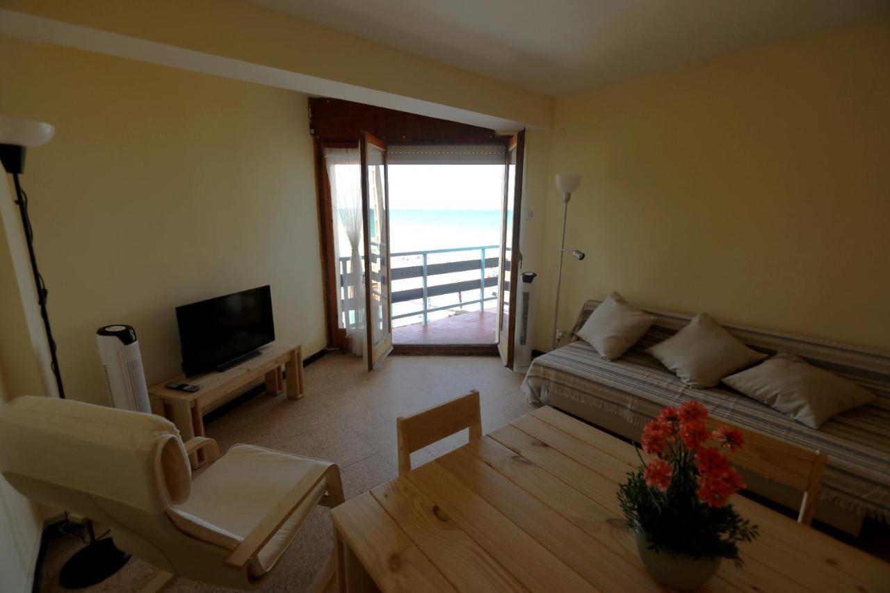 El Faro Apartaments Platja Llarga-Les Salines-Tgn Tarragona Exteriör bild