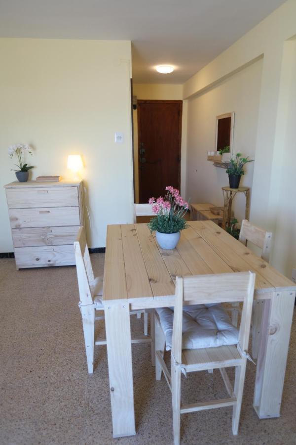El Faro Apartaments Platja Llarga-Les Salines-Tgn Tarragona Exteriör bild