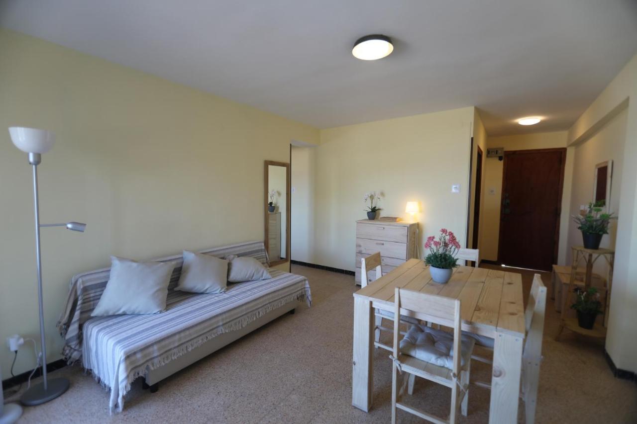 El Faro Apartaments Platja Llarga-Les Salines-Tgn Tarragona Exteriör bild