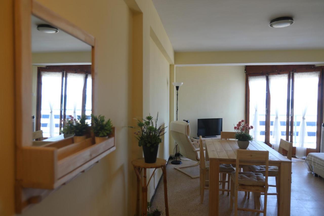 El Faro Apartaments Platja Llarga-Les Salines-Tgn Tarragona Exteriör bild