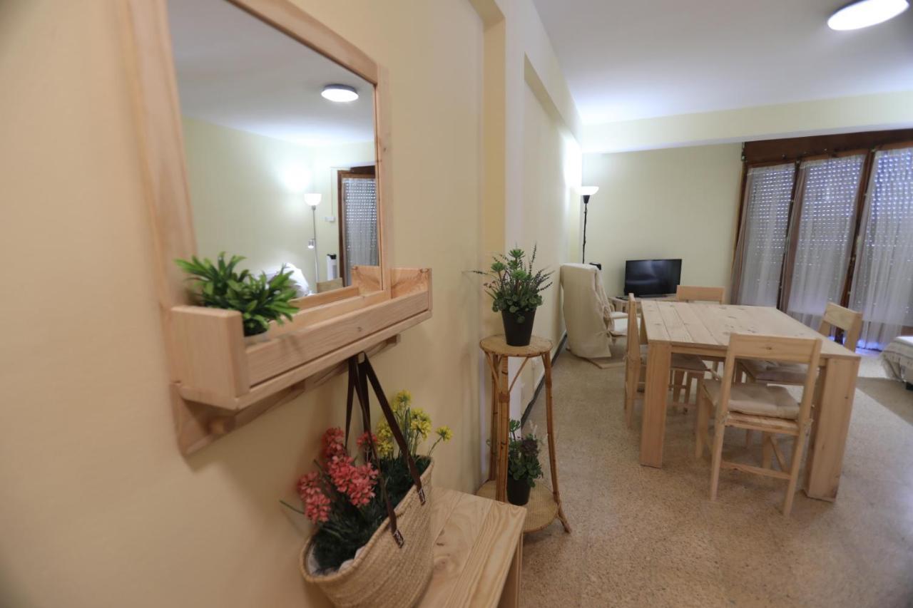 El Faro Apartaments Platja Llarga-Les Salines-Tgn Tarragona Exteriör bild